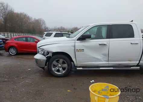 2018 Ram 1500 Big Horn 4X4 5'7 Box z USA, uszkodzony, nr VIN 1C6RR7LG9JS117149